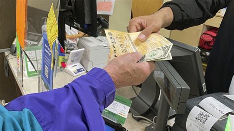 Powerball jackpot reaches record $1.9 billion after no winner.